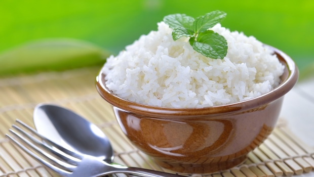 Reagiert weißer Reis basisch im Magen?